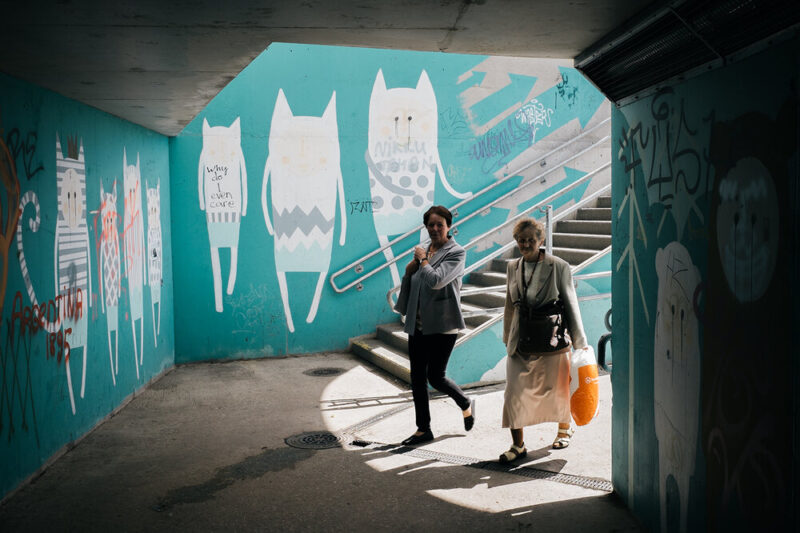 Rait Tuulase jaoks on tänaval pildistamine justkui teatris käimine